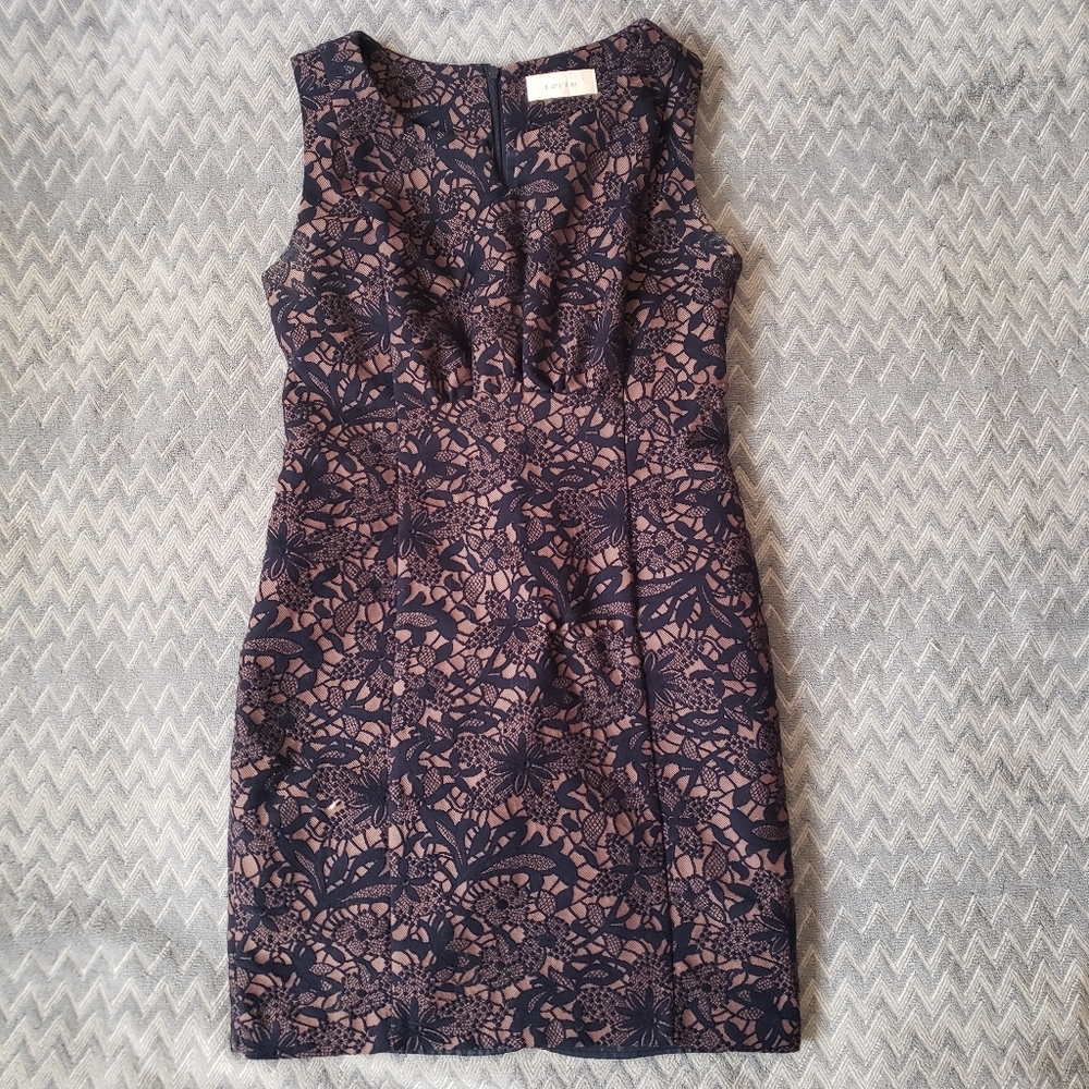 ⏰️LAST CHANCE⏰️Loft 82 navy blue and cream floral lace dress
